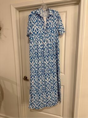 Blue & White Ikat Maxi Dress - Short Sleeve